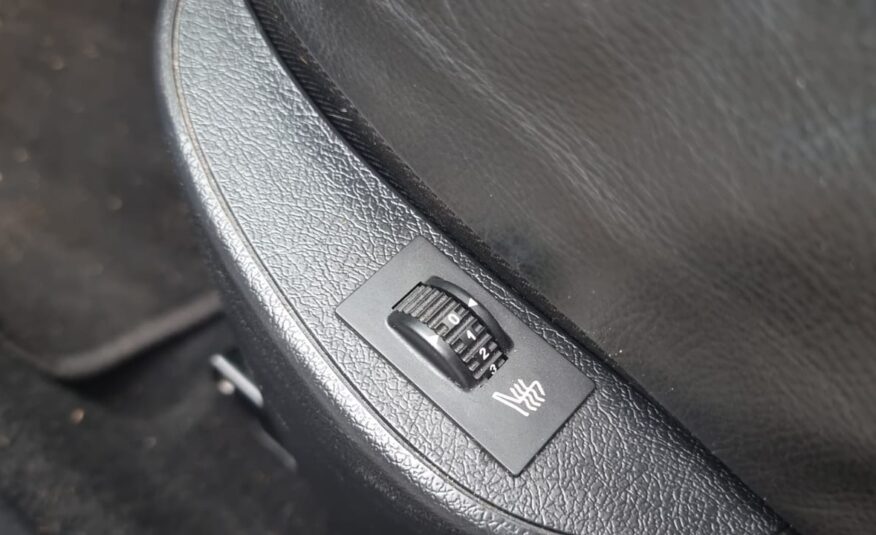 Peugeot 207 CC uit 2007