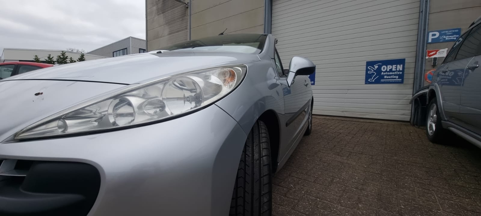 Peugeot 207 CC uit 2007