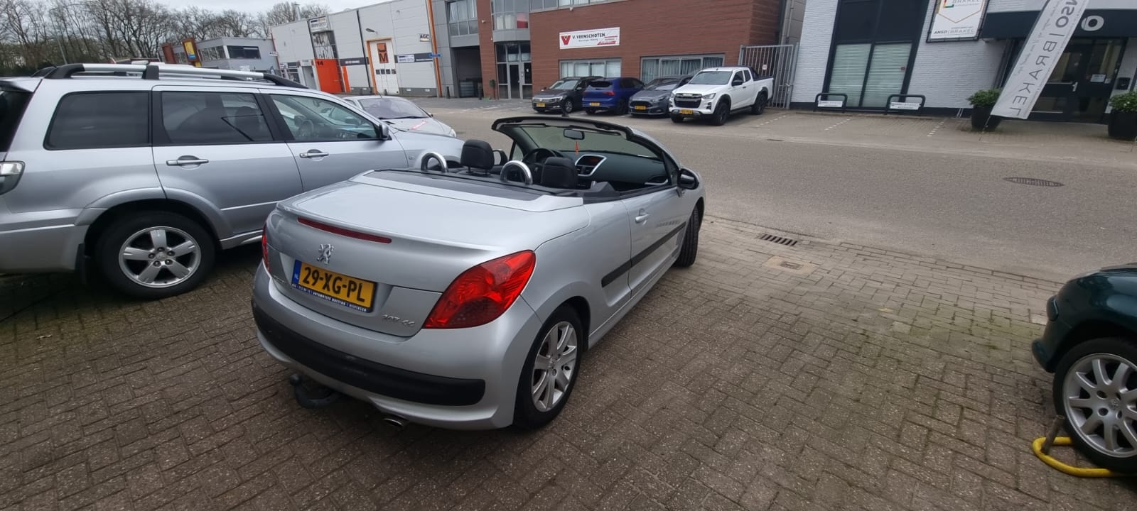 Peugeot 207 CC uit 2007