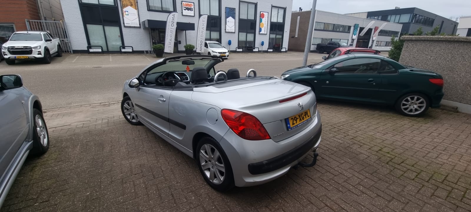Peugeot 207 CC uit 2007