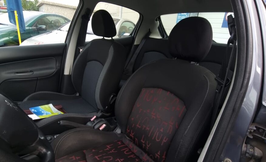 Peugeot 206 + uit 2010