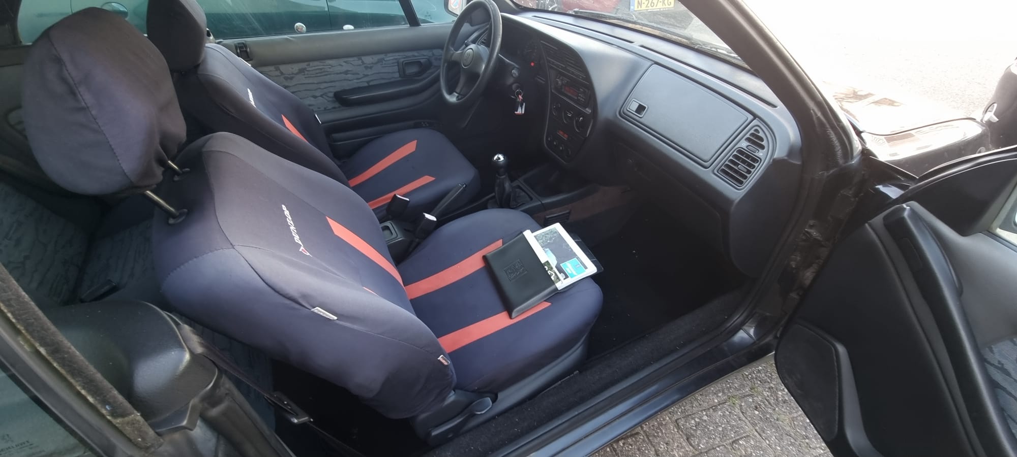 Peugeot 306 cabrio uit 1995