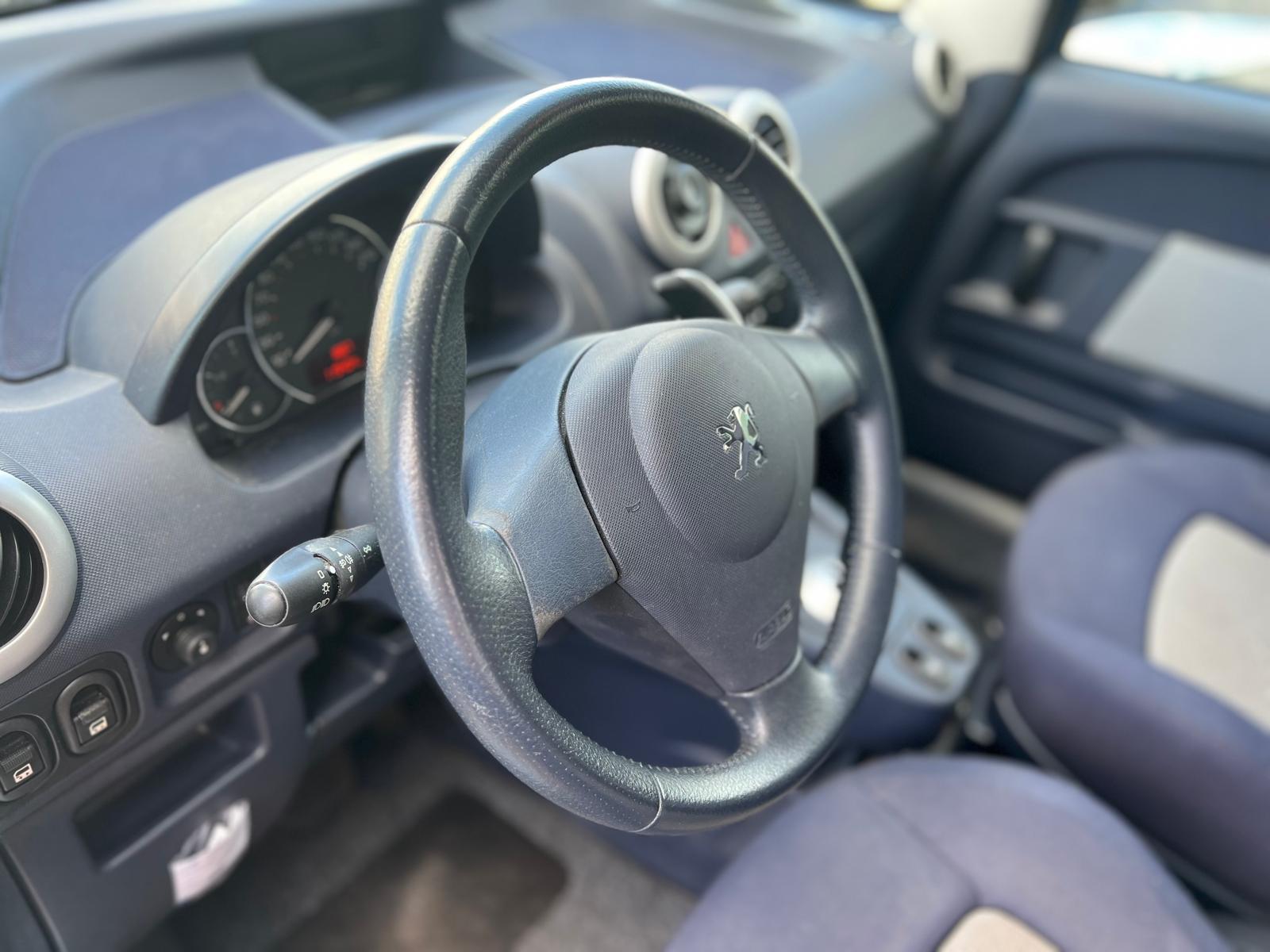 Peugeot 1007 uit 2008