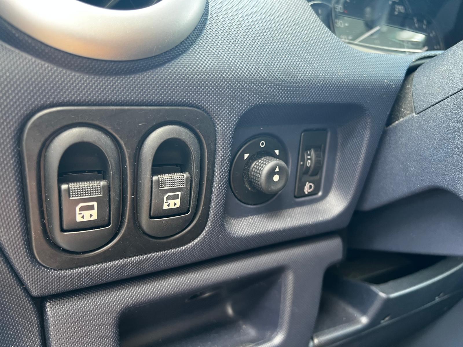 Peugeot 1007 uit 2008