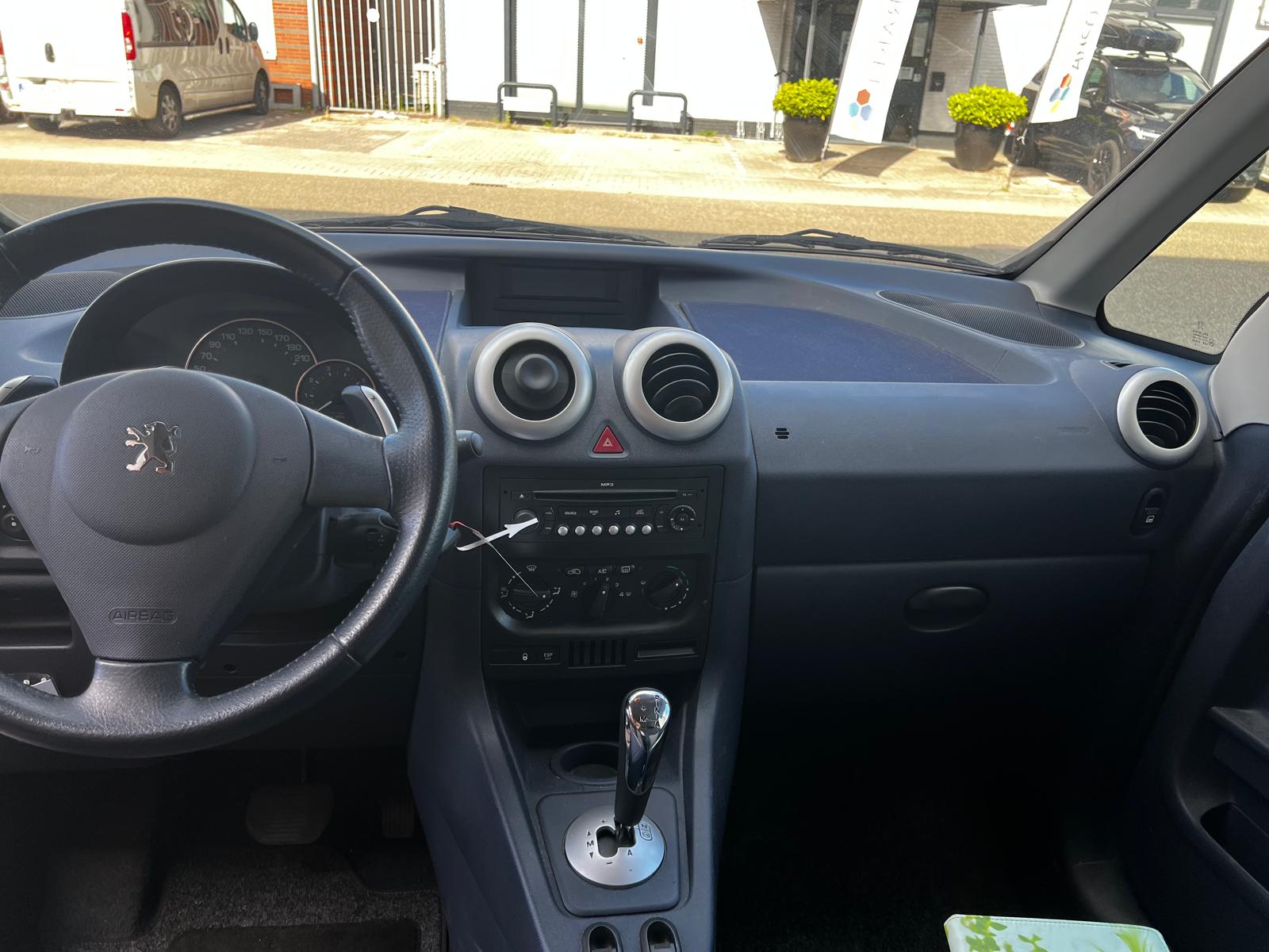 Peugeot 1007 uit 2008