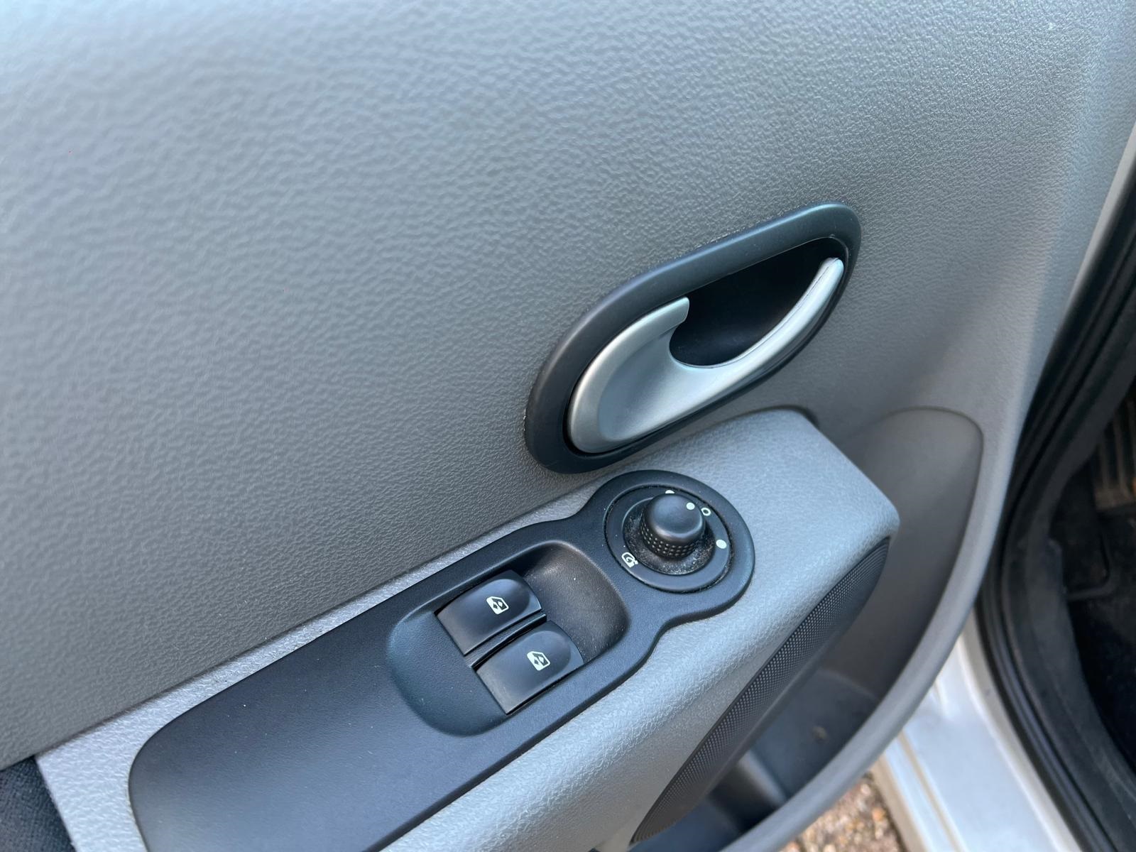 Renault Grand Modus uit 2011