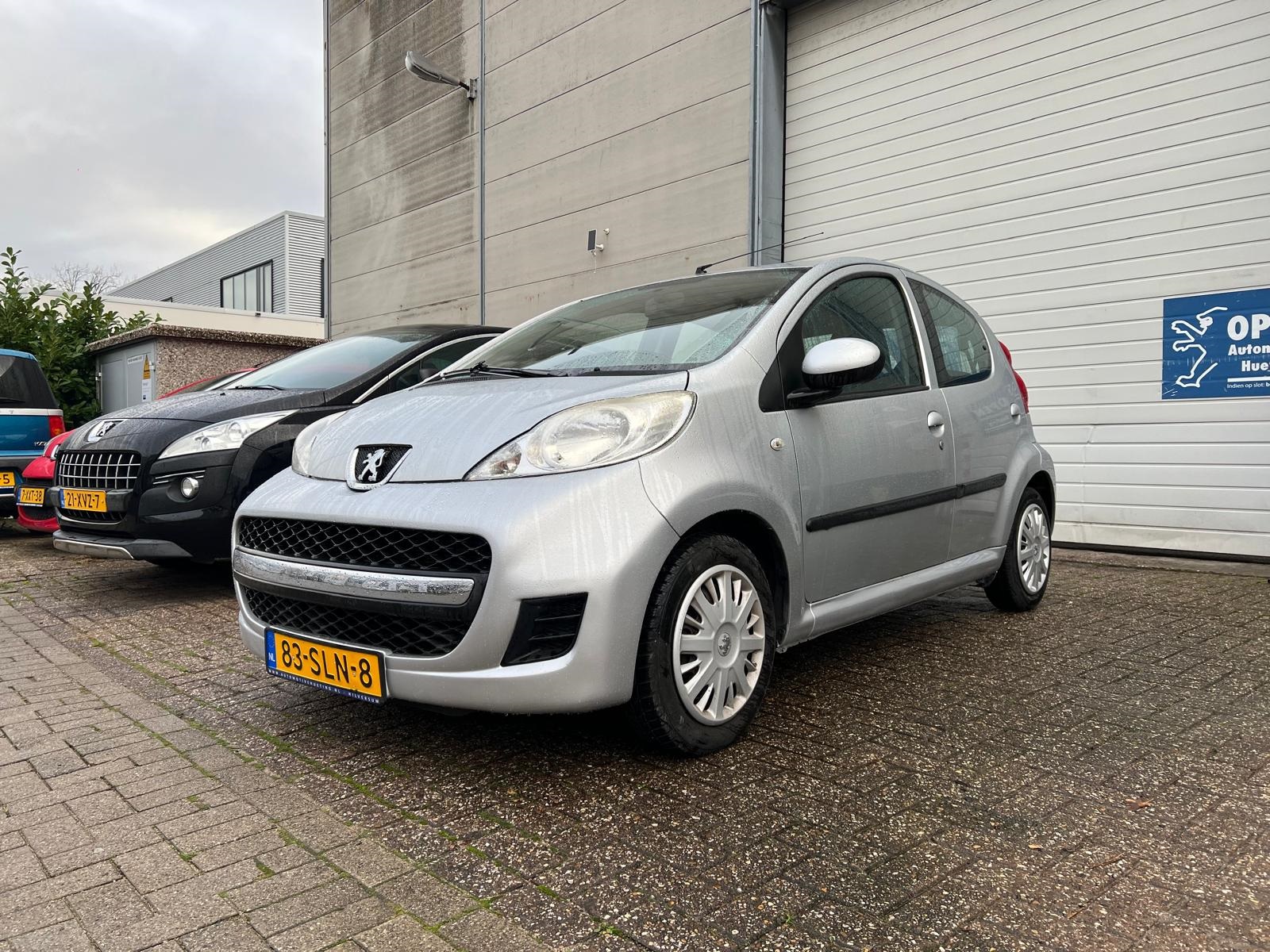 Peugeot 107 uit 2011