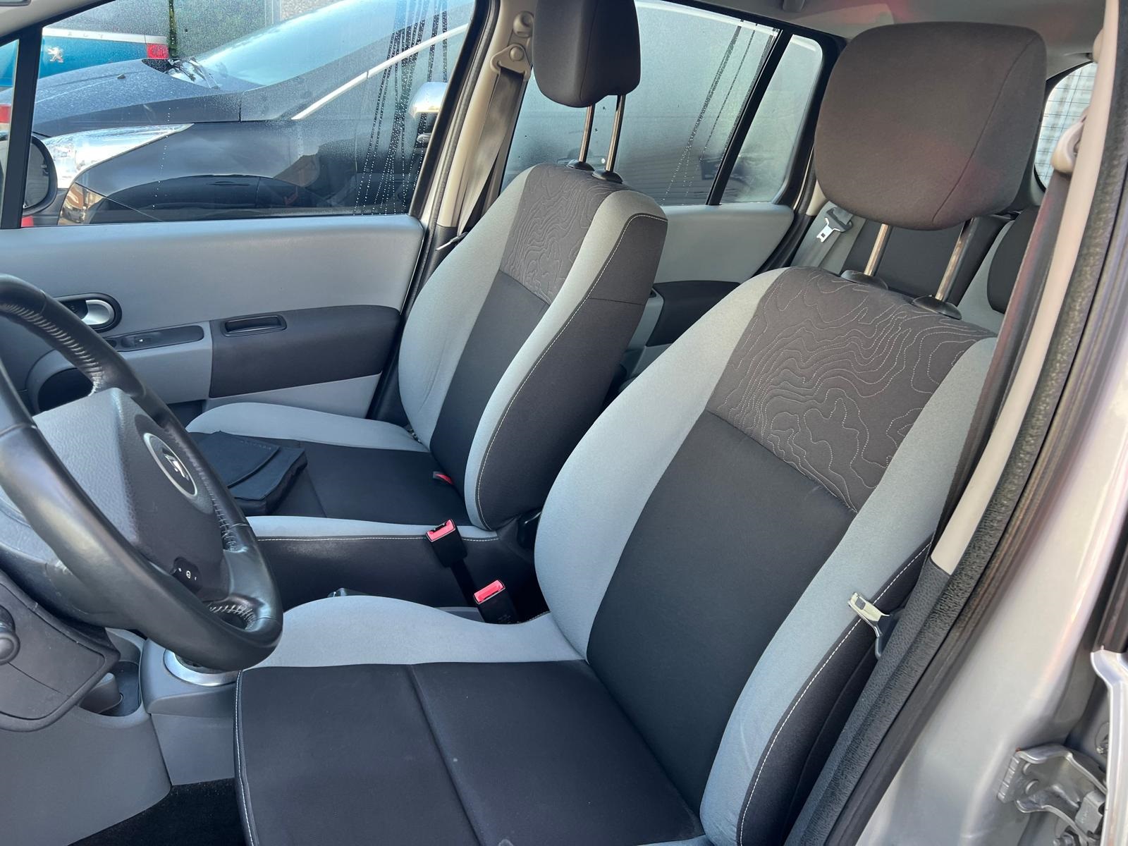 Renault Grand Modus uit 2011