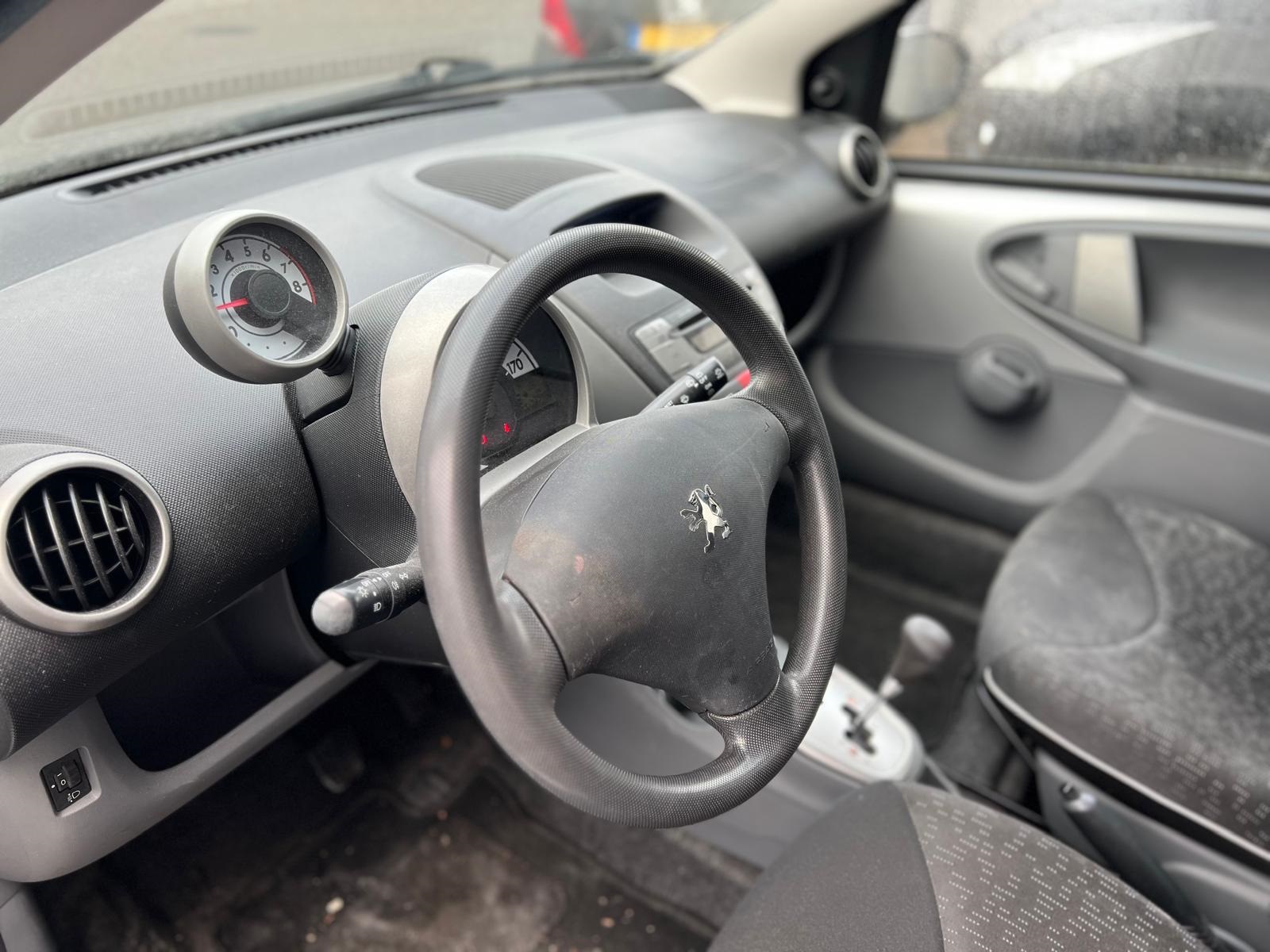 Peugeot 107 uit 2011