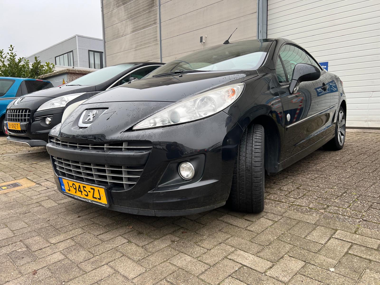 Peugeot 207 cabrio uit 2012