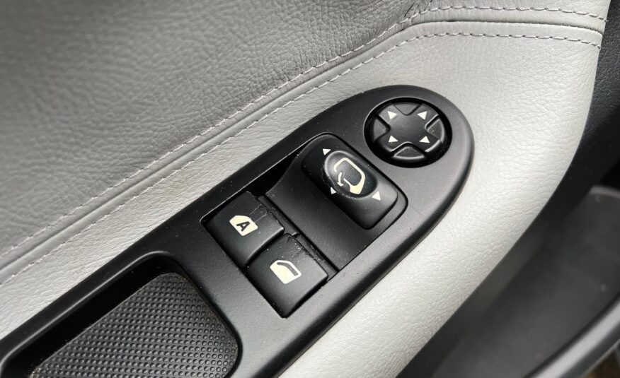 Peugeot 207 cabrio uit 2012
