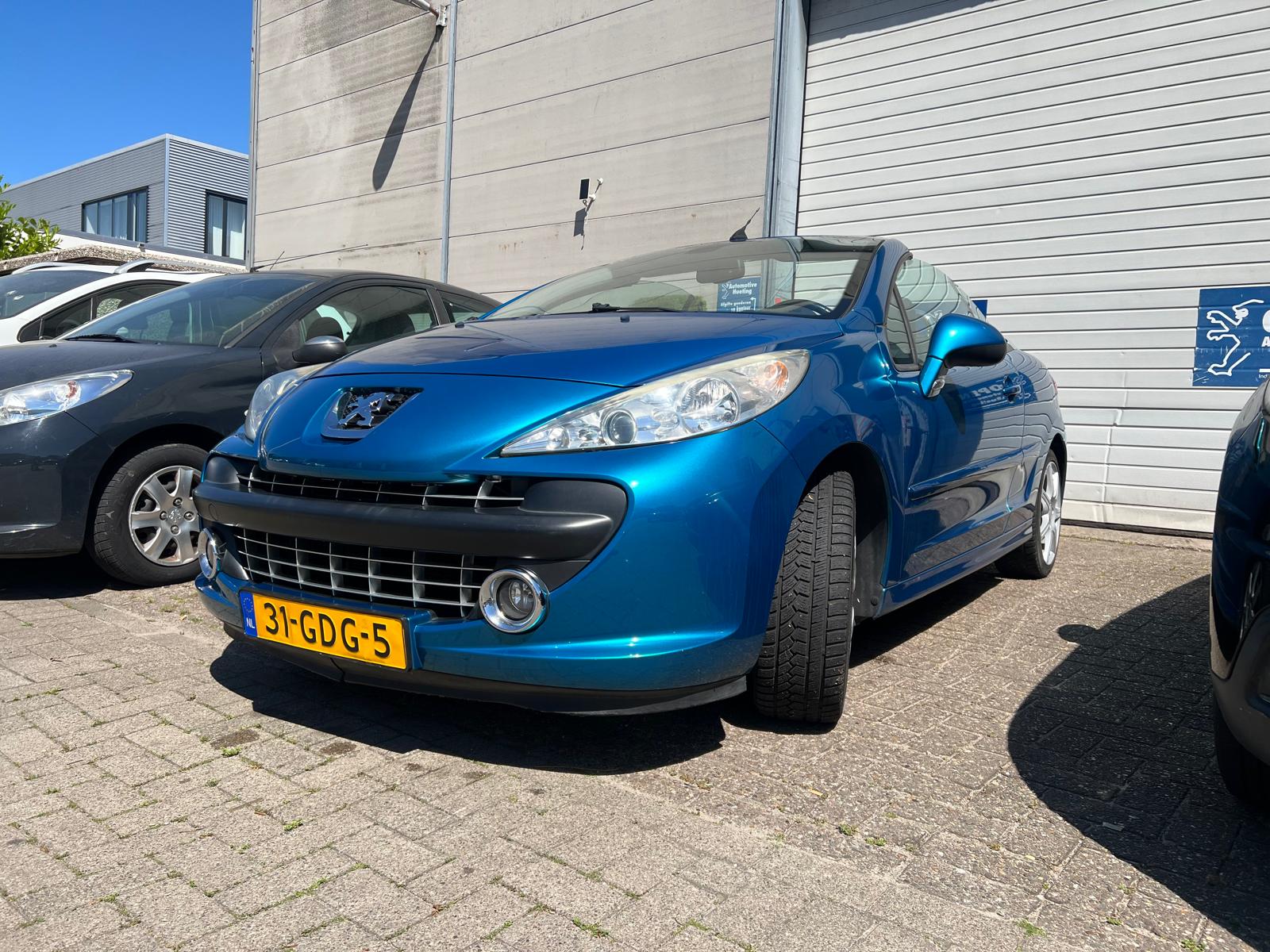 Peugeot 207cc uit 2008