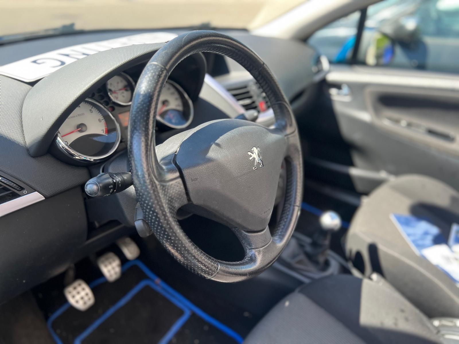 Peugeot 207cc uit 2008