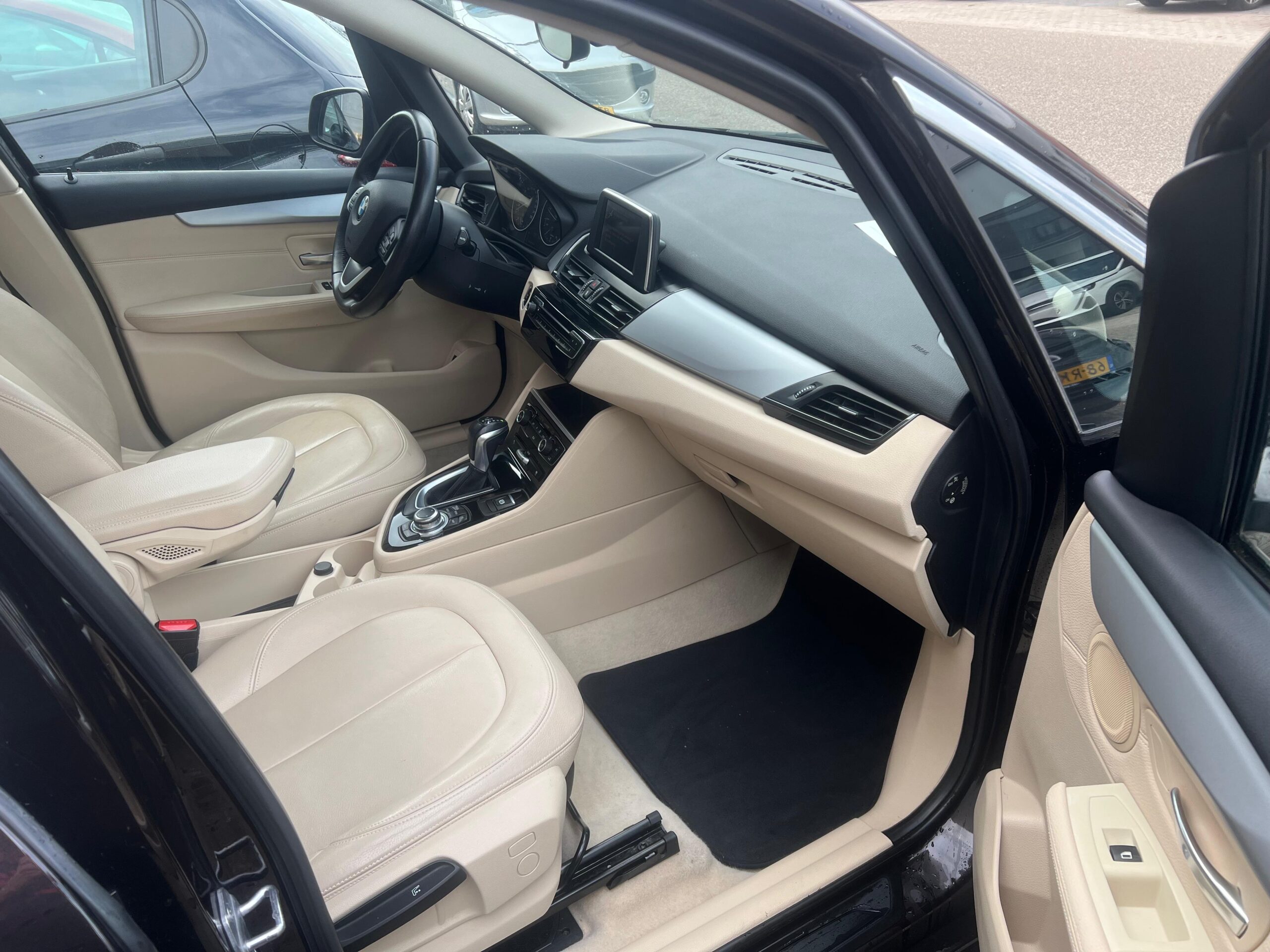 Bmw 218i Automaat 2016